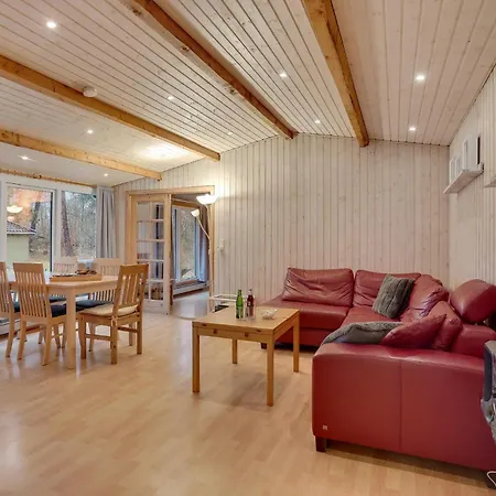 3 Bedroom Beach Front Home In Højby Feriehus Højby