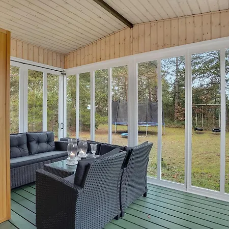 3 Bedroom Beach Front Home In Højby Feriehus