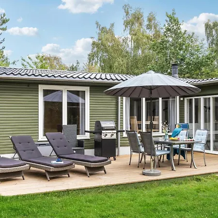 3 Bedroom Beach Front Home In Højby Højby