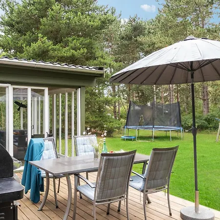 3 Bedroom Beach Front Home In Højby *